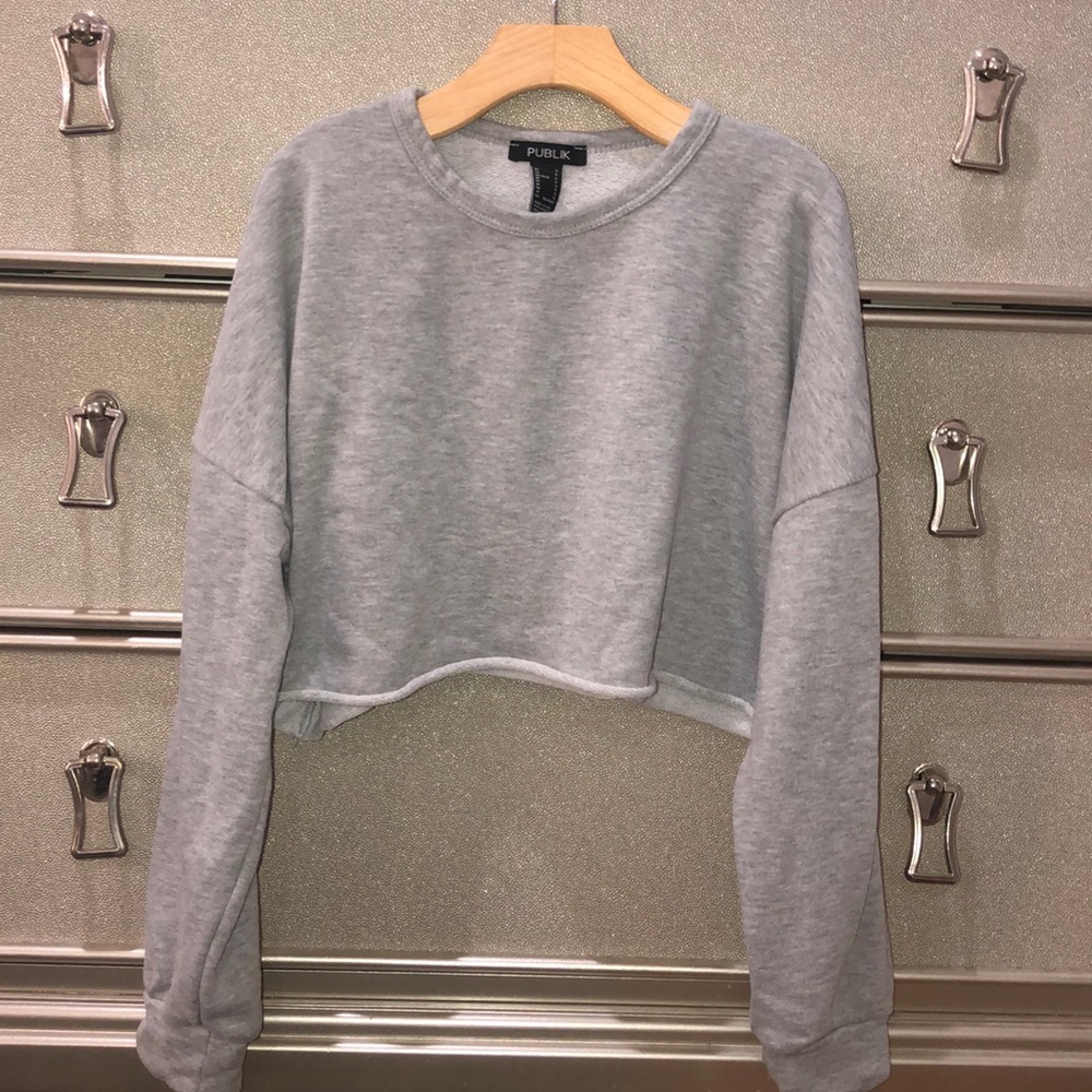 Very Cropped Long-Sleeve Loose Top